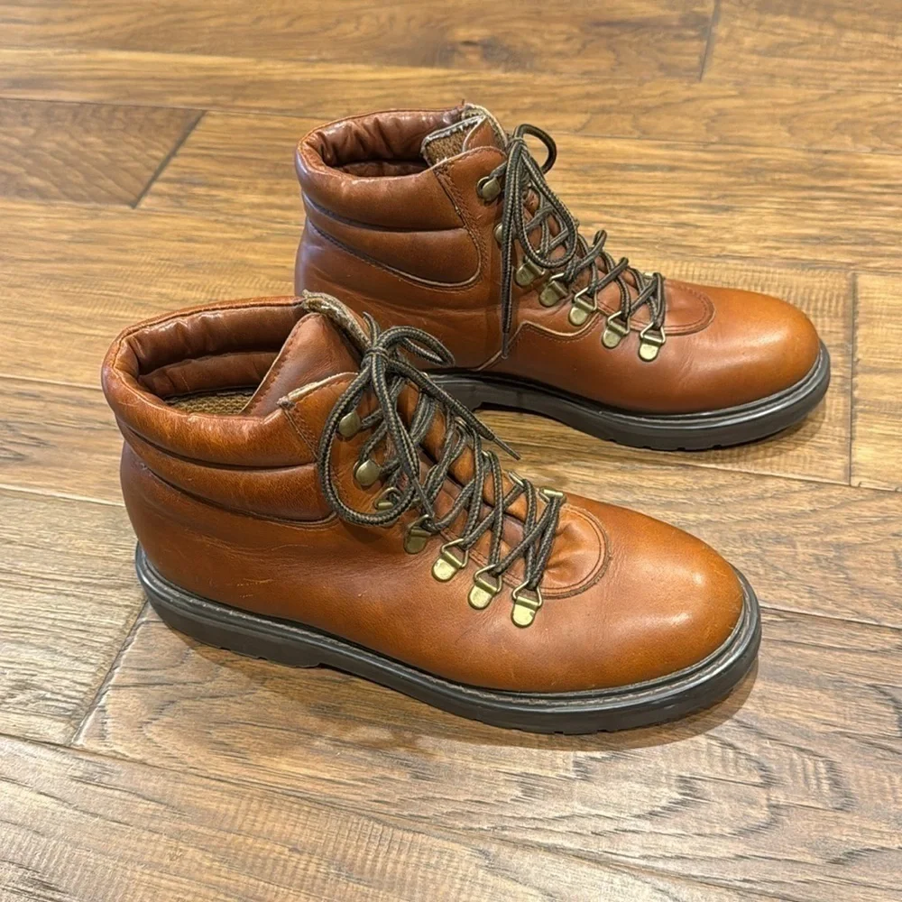 WORN~UNMARKED SIZE~MENS~BASS~LEATHER/WATERPROOF WORK/HIKING BOOTS~NICE~G22